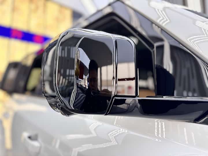 Фото 4 - Land Rover Defender