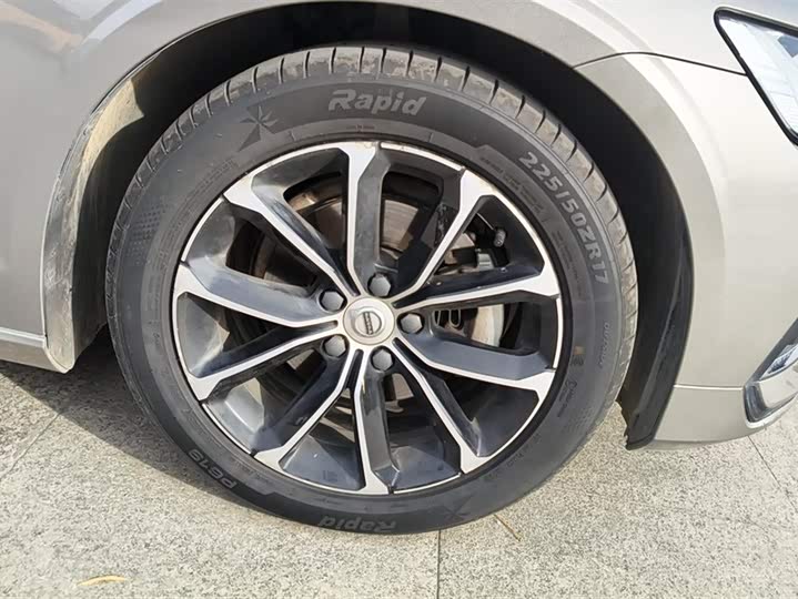 Фото 6 - Volvo S60