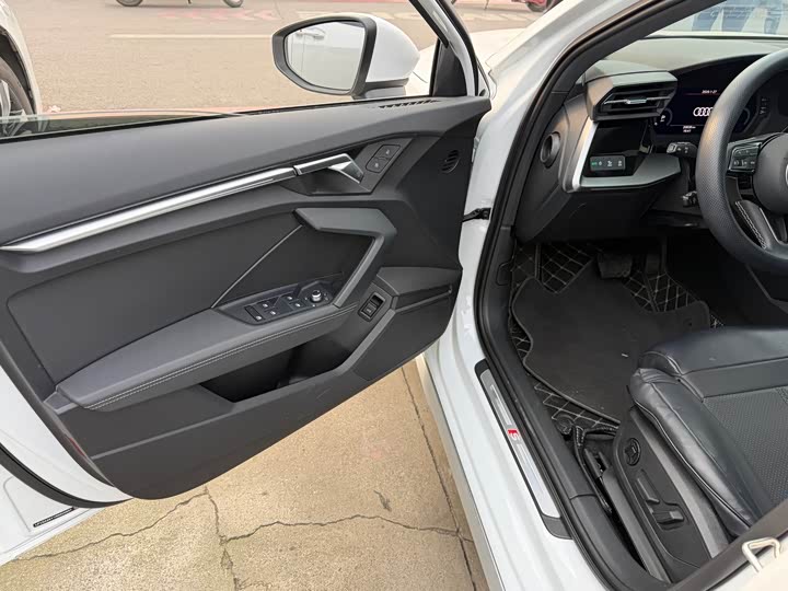 Фото 4 - Audi A3