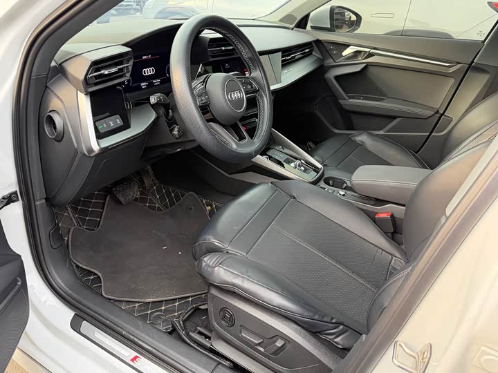 Фото 5 - Audi A3