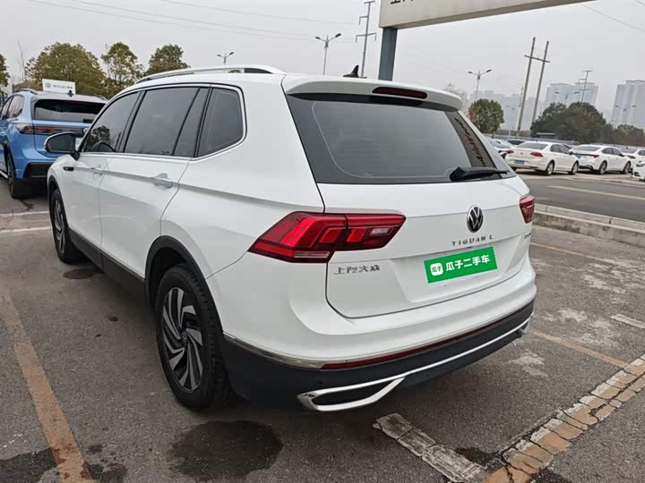 Фото 5 - Volkswagen Tiguan L Pro