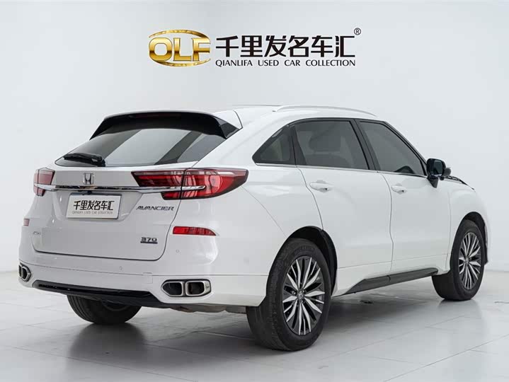 Фото 6 - Honda Avancier