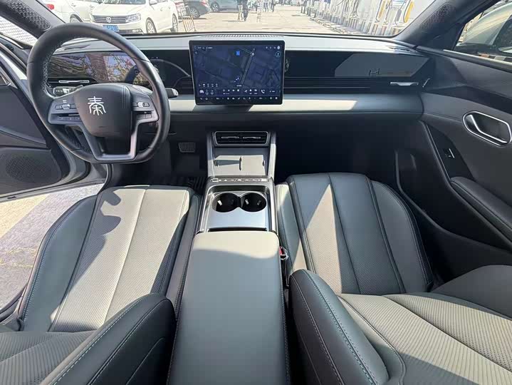 Фото 6 - BYD Qin L