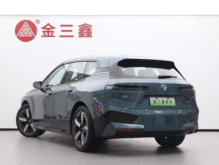 Фото 4 - BMW iX