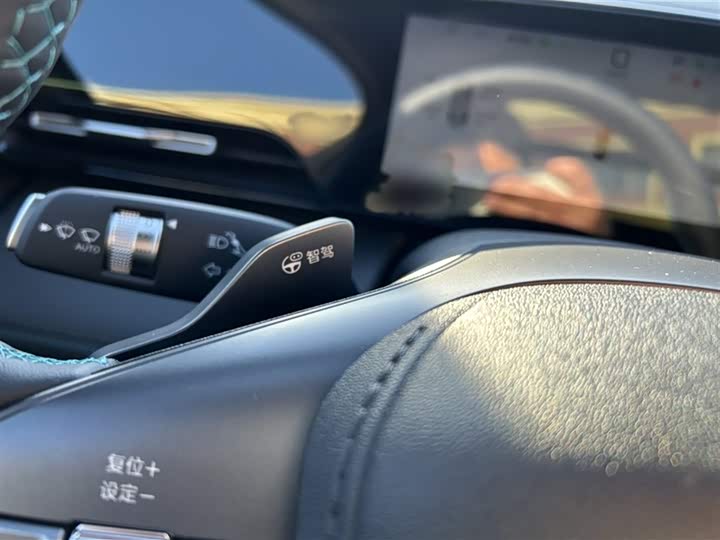 Фото 5 - BYD Qin L