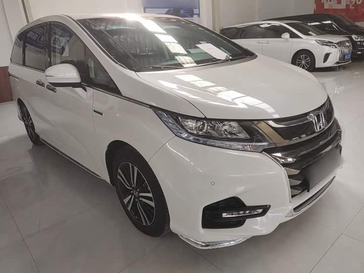 Фото 4 - Honda Odyssey