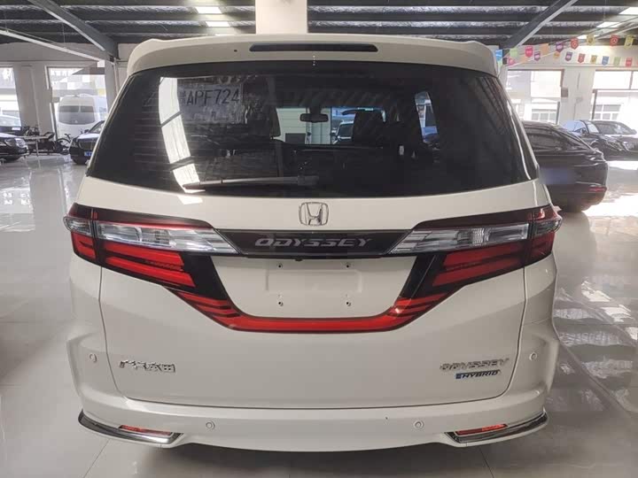 Фото 6 - Honda Odyssey
