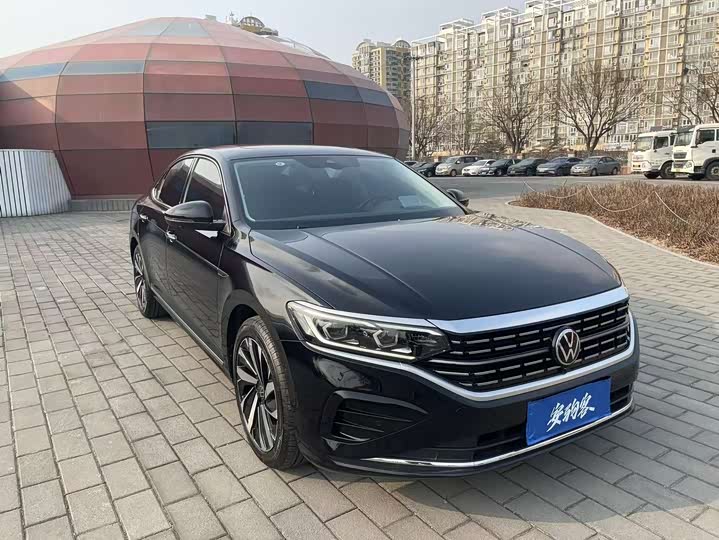 Фото 3 - Volkswagen Passat