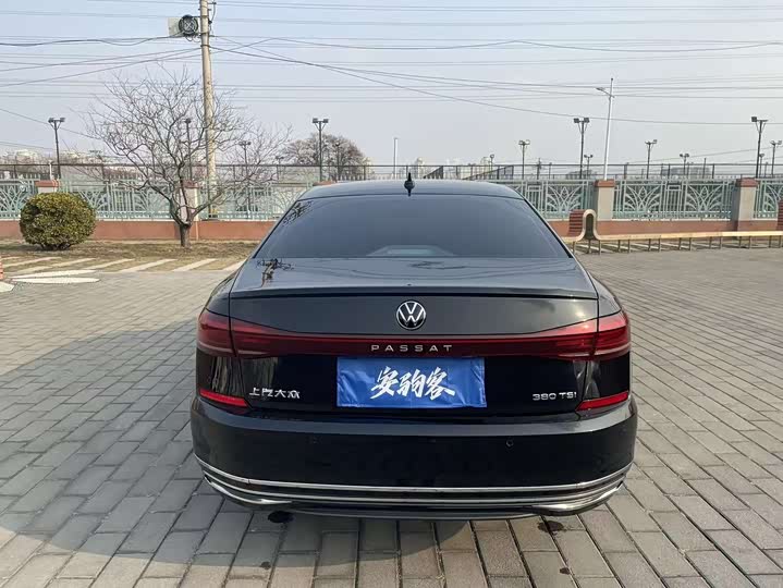 Фото 7 - Volkswagen Passat