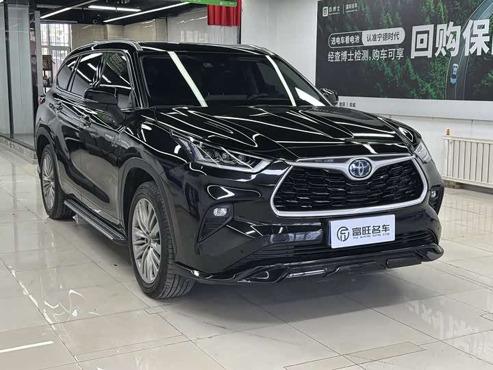 Фото 2 - Toyota Highlander