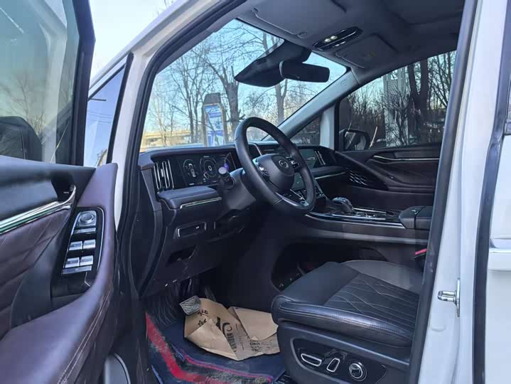 Фото 8 - GAC Trumpchi M8