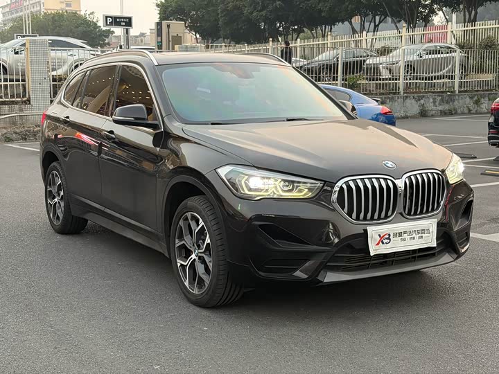 Фото 3 - BMW X1