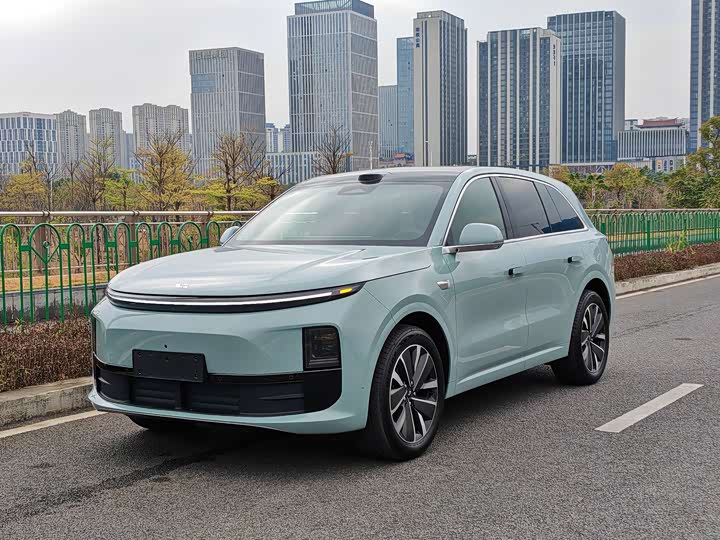 Фото 1 - LiXiang L6