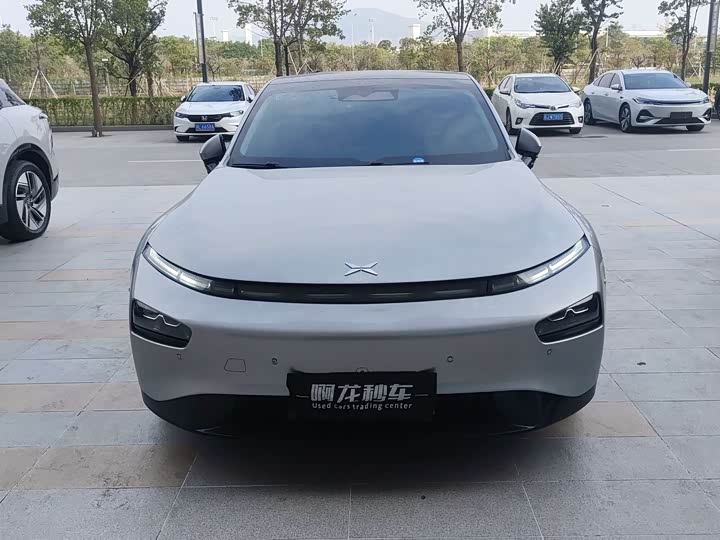 Фото 2 - XPeng P7