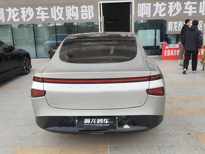 Фото 4 - XPeng P7