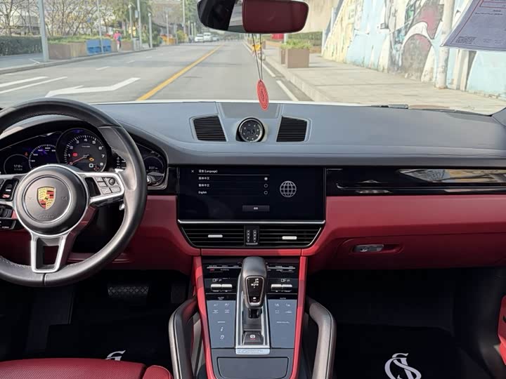 Фото 8 - Porsche Cayenne