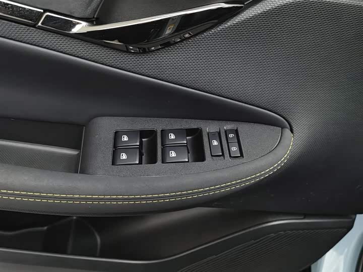 Фото 9 - Changan UNI-T