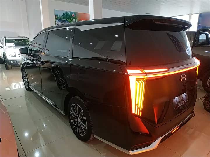 Фото 5 - GAC Trumpchi M8