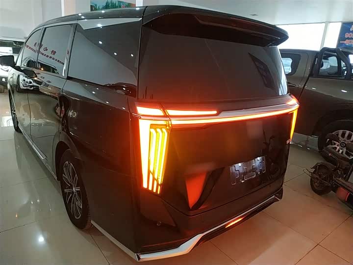 Фото 6 - GAC Trumpchi M8