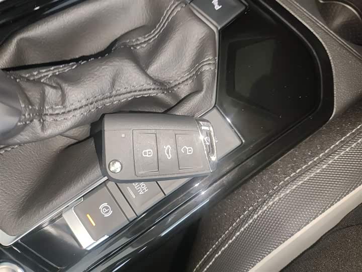 Фото 9 - Volkswagen Tayron