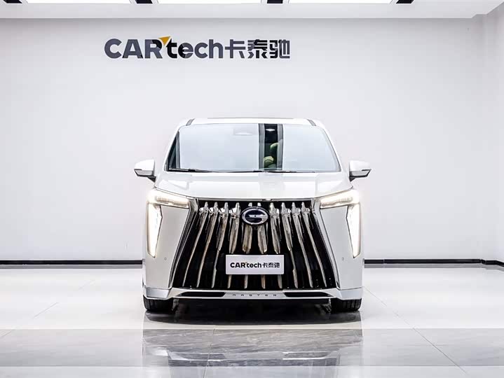 Фото 2 - GAC Trumpchi M8