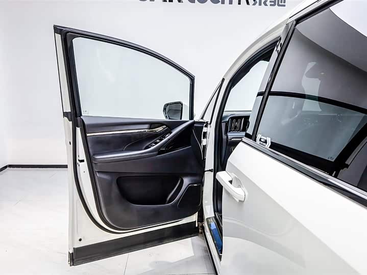 Фото 8 - GAC Trumpchi M8