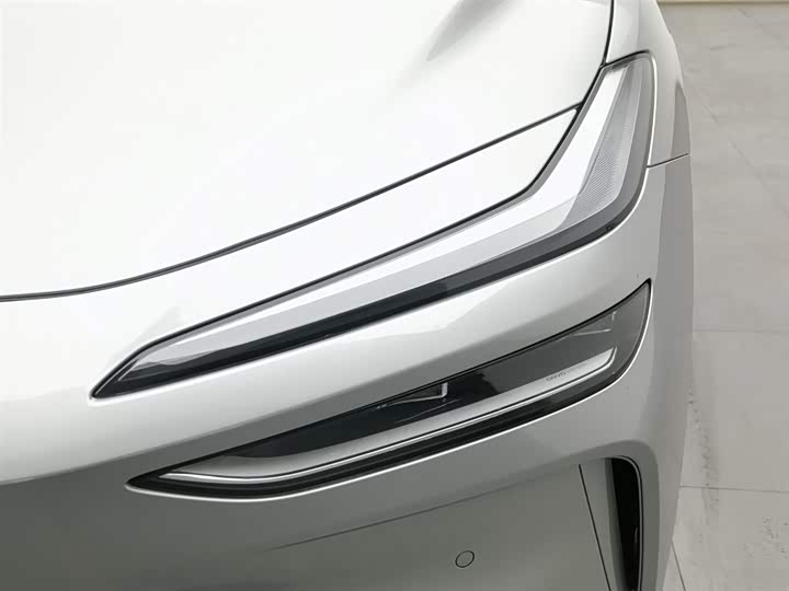 Фото 7 - Nio Onvo L60