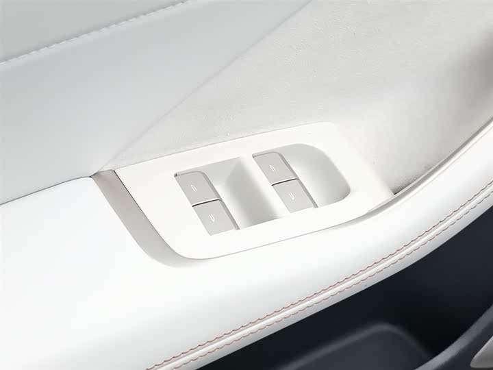 Фото 9 - Nio Onvo L60