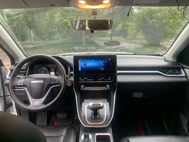 Фото 6 - Haval M6