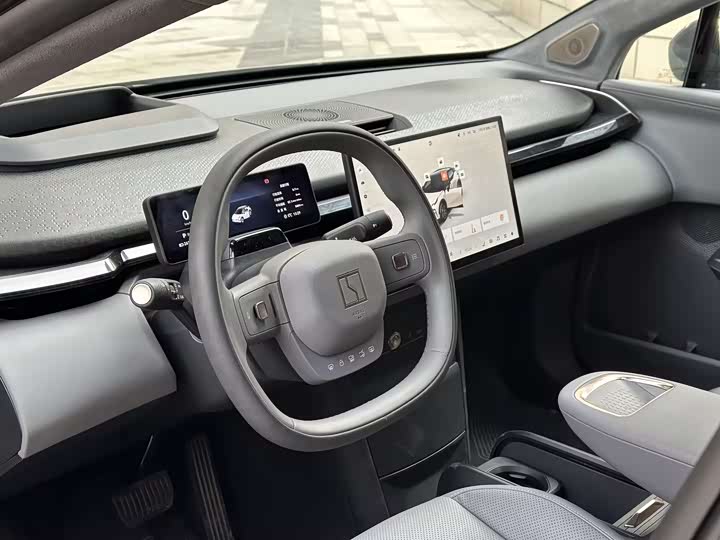 Фото 9 - Zeekr X