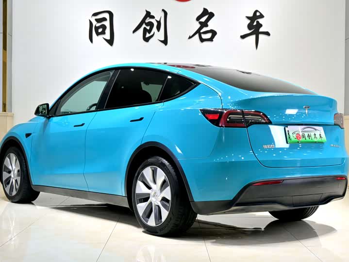 Фото 4 - Tesla Model Y