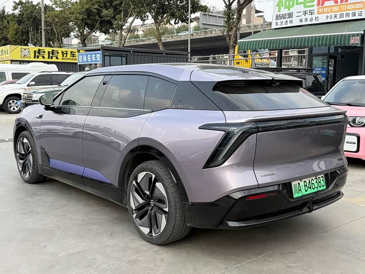 Фото 5 - HiPhi Y