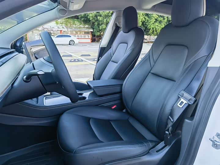 Фото 5 - Tesla Model 3