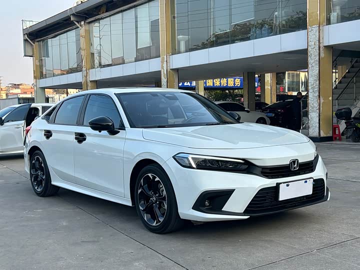 Фото 3 - Honda Civic