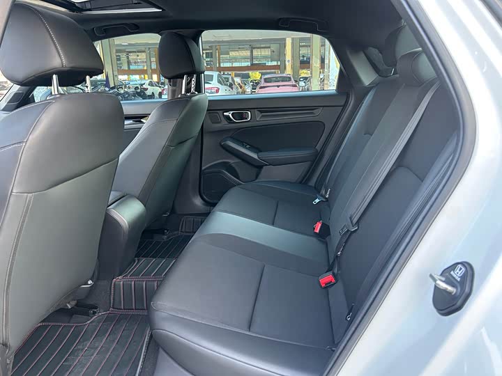 Фото 9 - Honda Civic