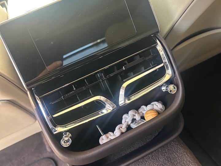 Фото 7 - Bentley Flying Spur