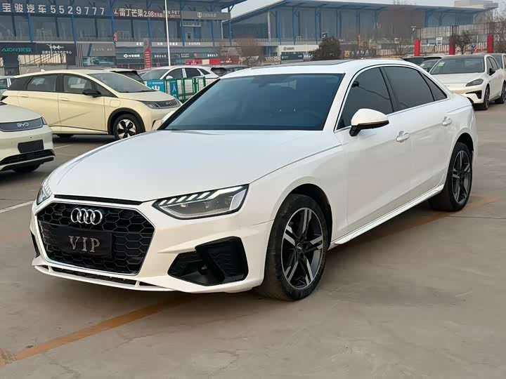 Фото 1 - Audi A4L