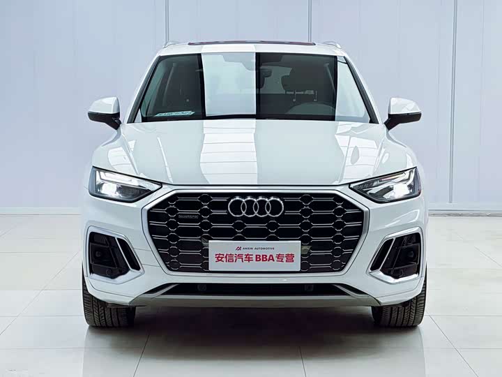 Фото 3 - Audi Q5L