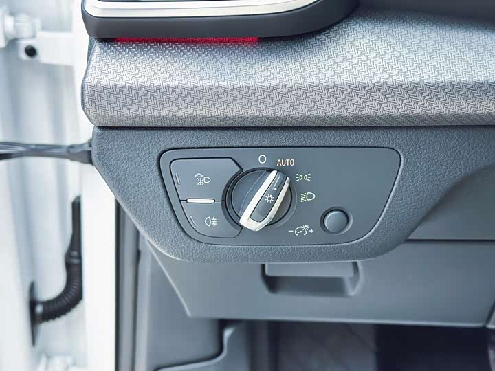 Фото 9 - Audi Q5L