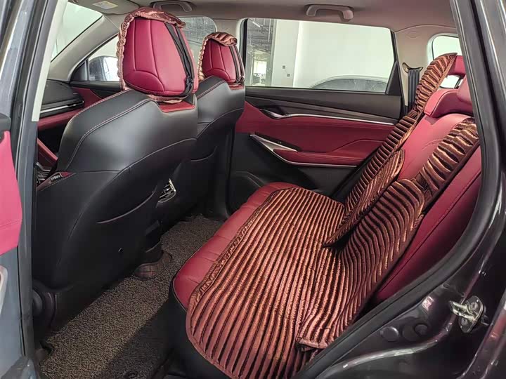 Фото 9 - Changan CS75 Plus