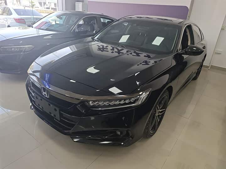 Фото 1 - Honda Accord