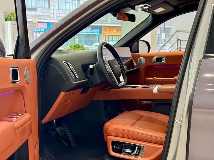 Фото 4 - LiXiang L8