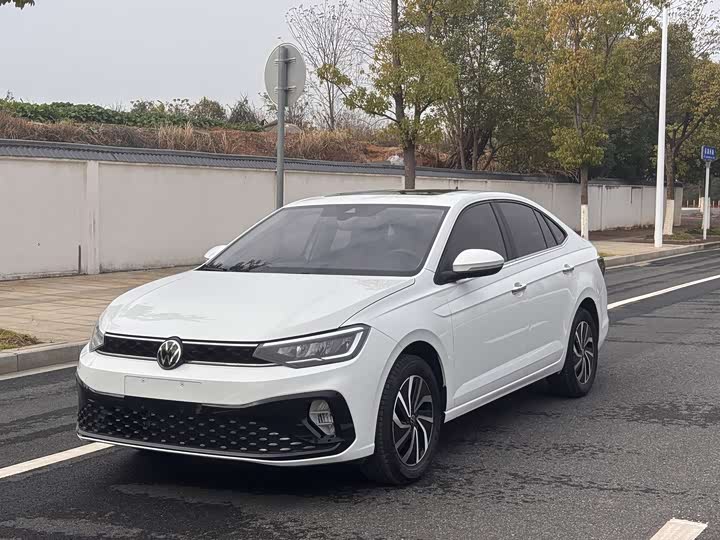 Фото 1 - Volkswagen Lavida