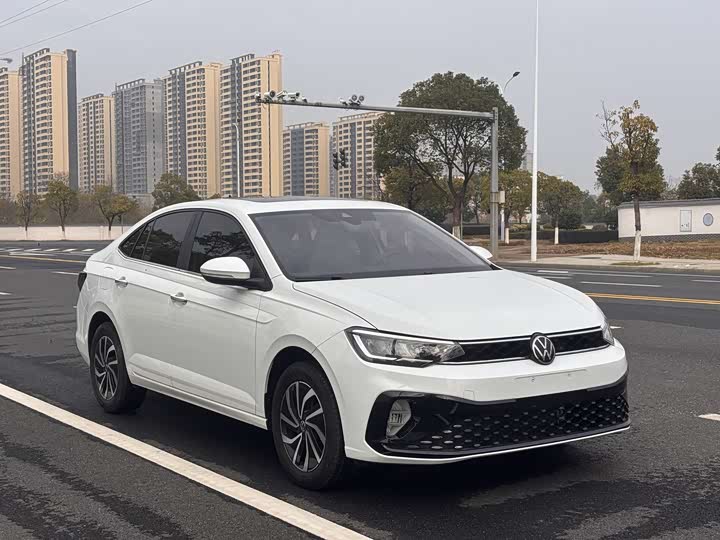 Фото 3 - Volkswagen Lavida