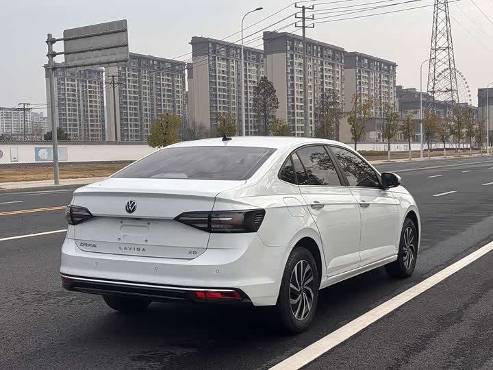 Фото 6 - Volkswagen Lavida