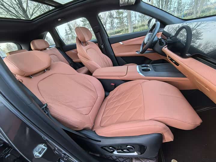 Фото 9 - Changan CS75 Plus