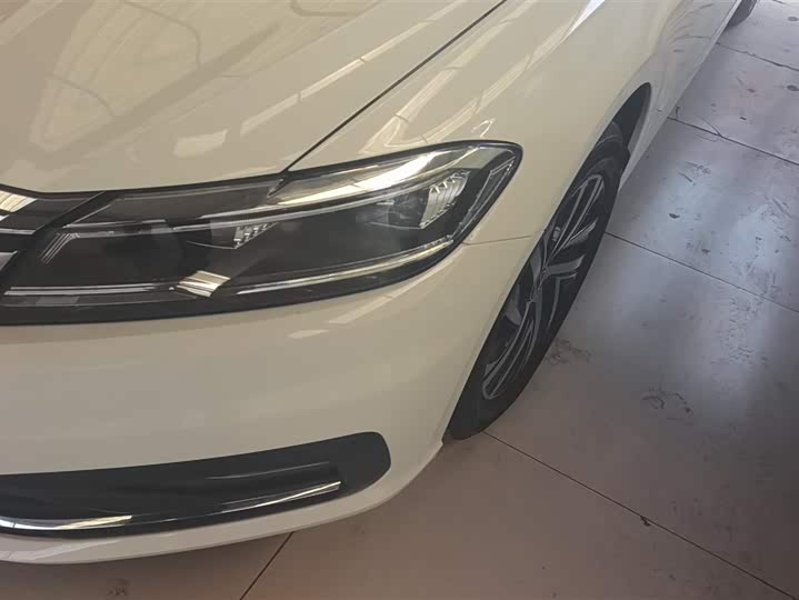 Фото 5 - Volkswagen Lavida