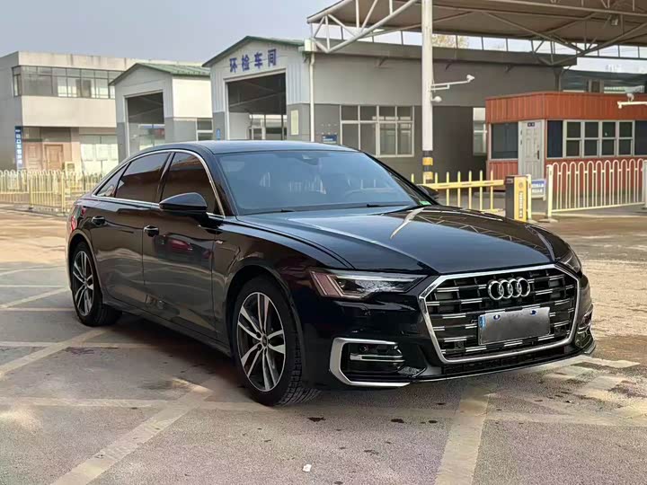 Фото 3 - Audi A6L