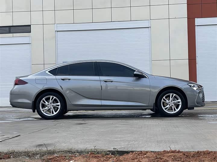 Фото 8 - Buick Regal