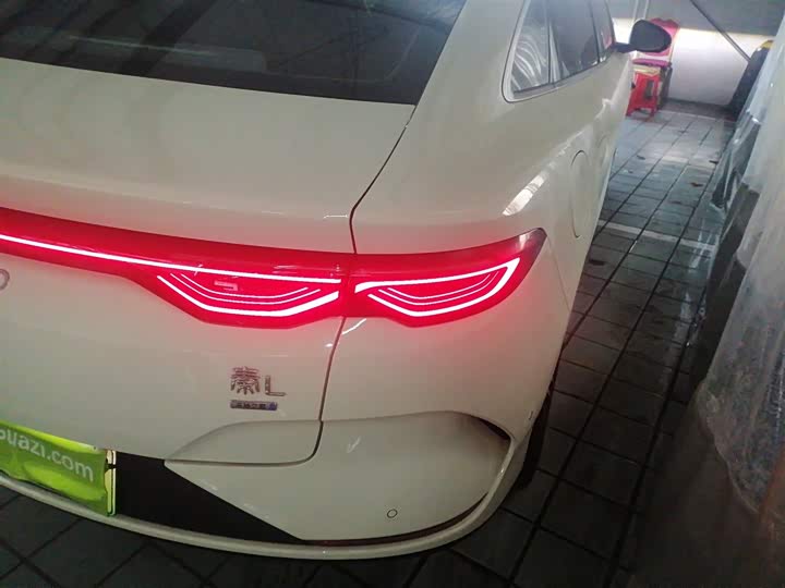 Фото 8 - BYD Qin L
